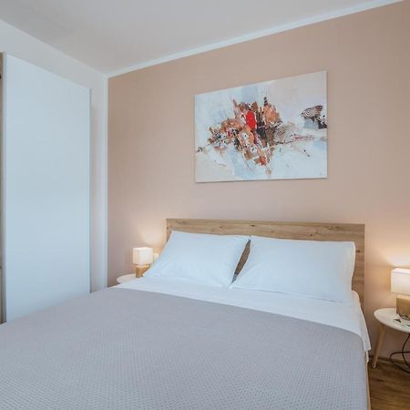 Nevera 1 Vrbnik  Ngoại thất bức ảnh